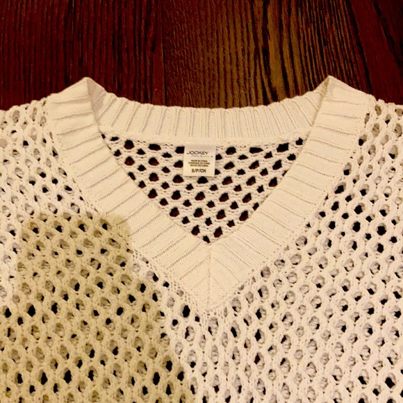 Long sleeve white sweater! - Picture 6 of 7